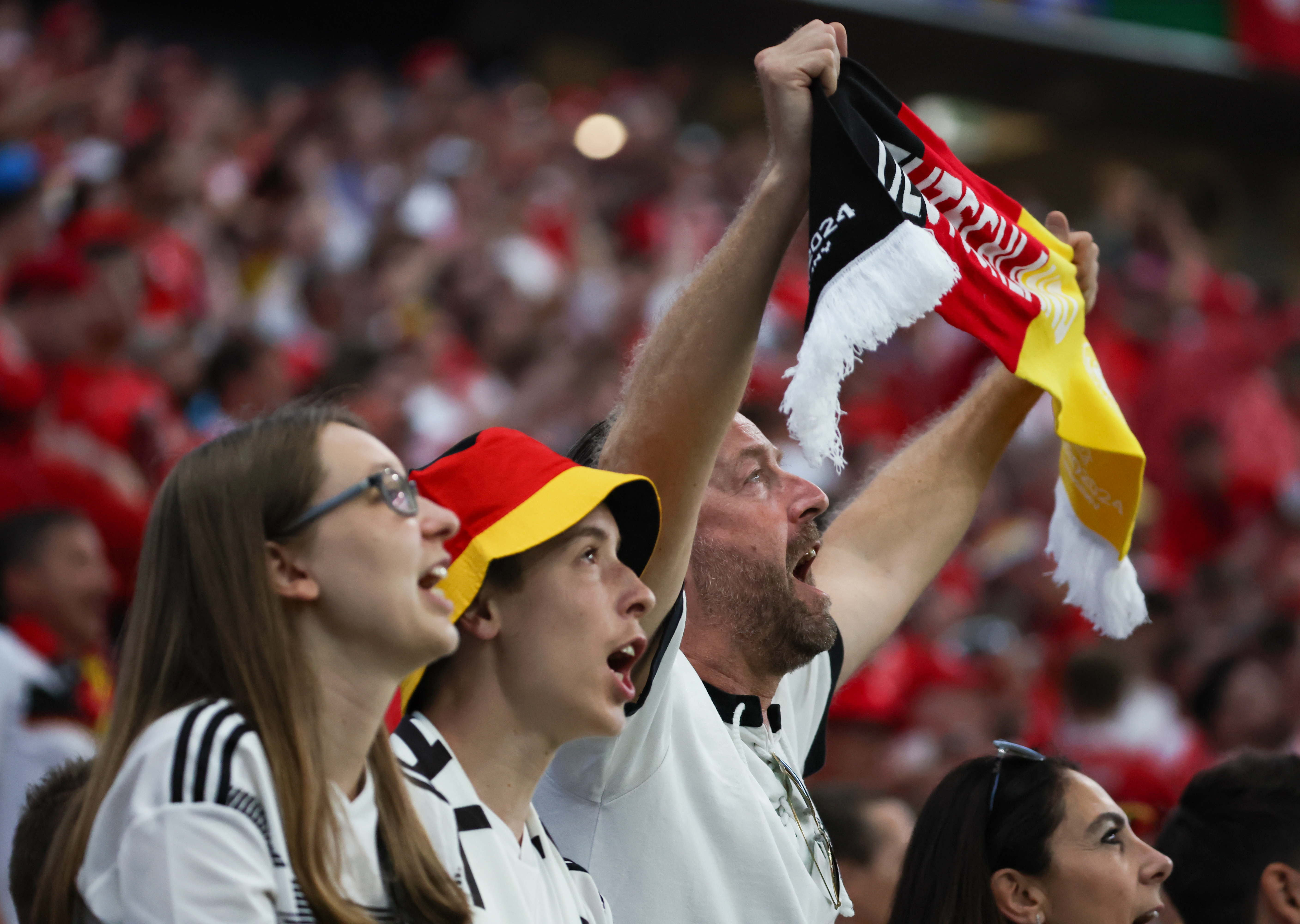 九游下载-令人热血沸腾的足球盛宴再次上演